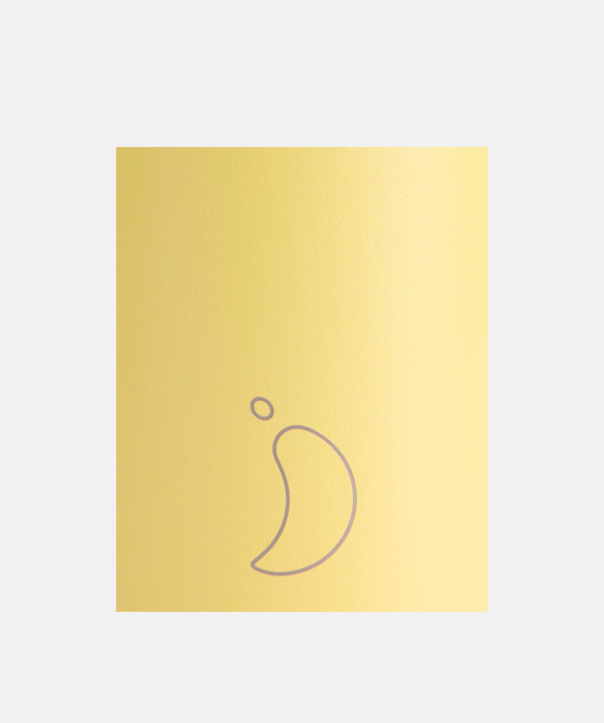 Botella térmica de color amarillo, marca Chilly's modelo Serie 2, con tamaño de medio litro