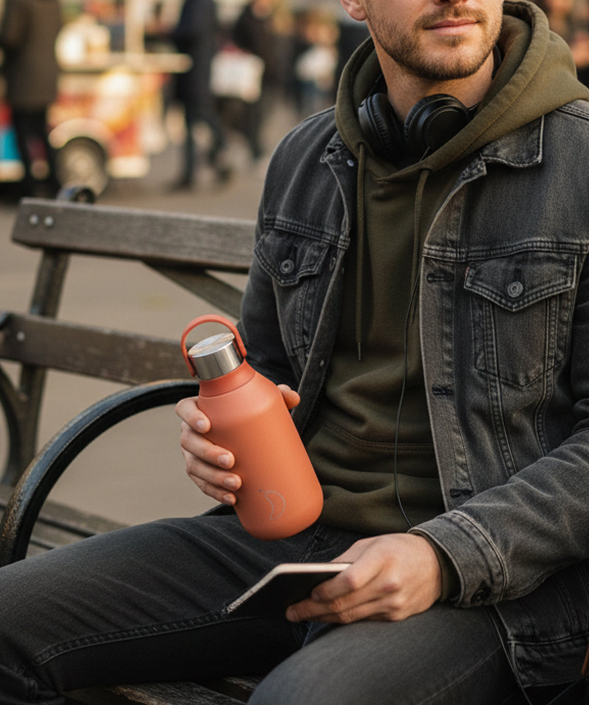 Botella termo Chilly's Serie 2 Maple Rojo 350ml. La botella reutilizable de Chilly's más cómoda para llevar en la rutina diaria en la ciudad. Diseño y aislamiento de doble pared (Frío 24h).