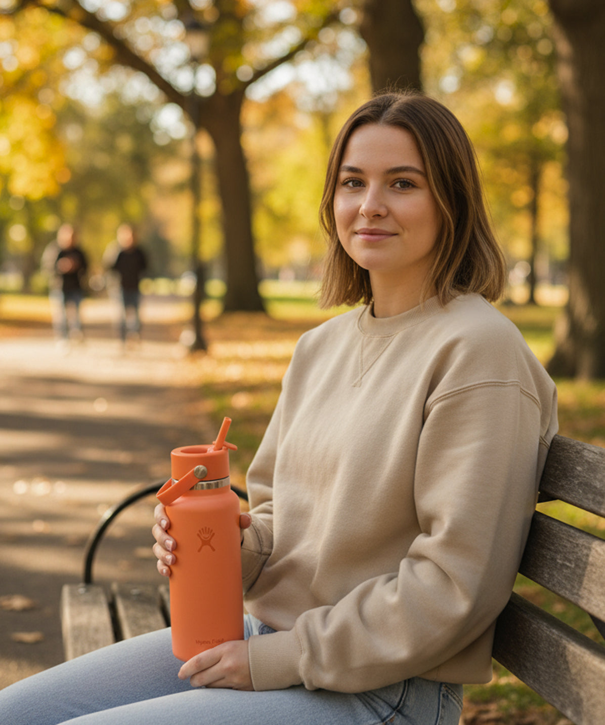 Botella Hydro Flask 32 oz Wide Straw Cap color Nectar. Termo de acero inoxidable con pajita para beber fácilmente en el parque.