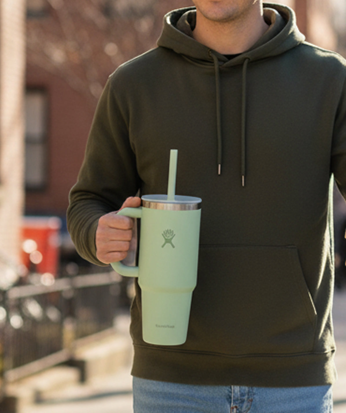 Vaso térmico Hydro Flask 24 oz Travel Tumbler Aloe. Vaso de viaje de acero inoxidable con pajita y asa, perfecto para llevar en la ciudad.