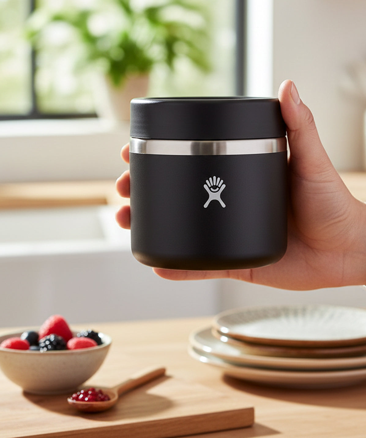 Termo para comida Hydro Flask Food Jar negro 20oz (591ml) de acero inoxidable. Ideal para llevar almuerzo o sopa caliente al trabajo.